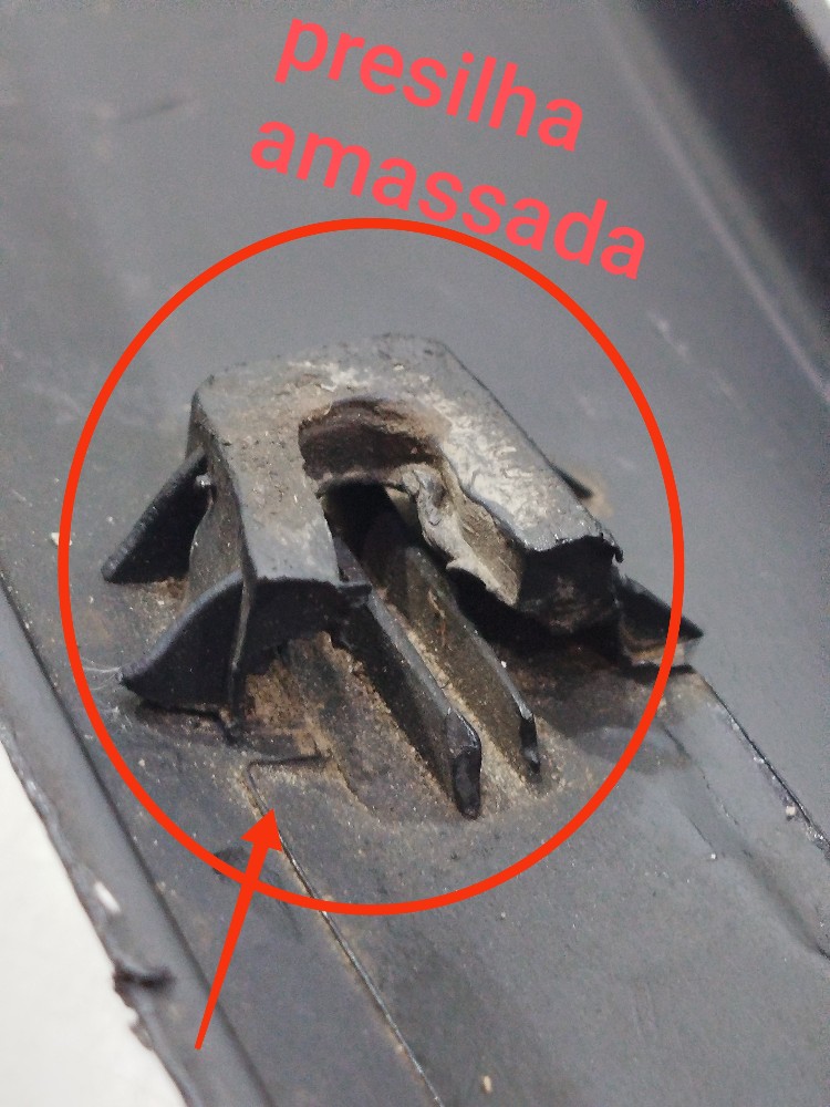 Moldura Paralama Tras Direito Gm Corsa Montana 2002 A 2012 2