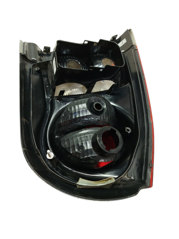 Lanterna Tras Direita Arteb Fume Gol G4 2012 945096r Detalhe 4