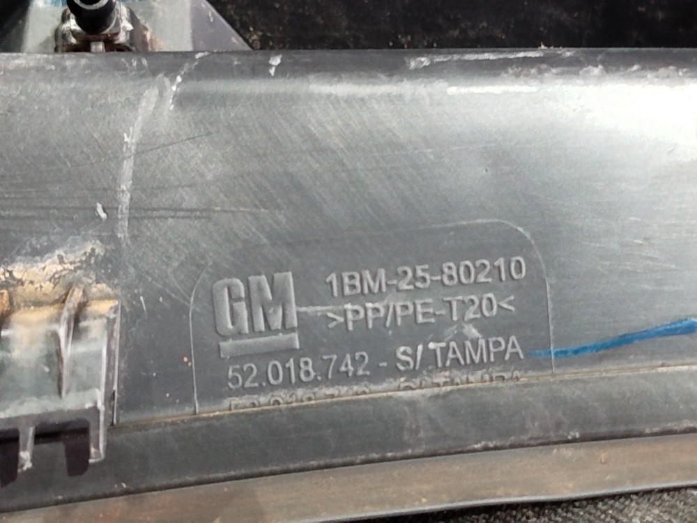 Grade Churrasqueira Parabrisa Gm Spin 2015 Com Detalhe 5