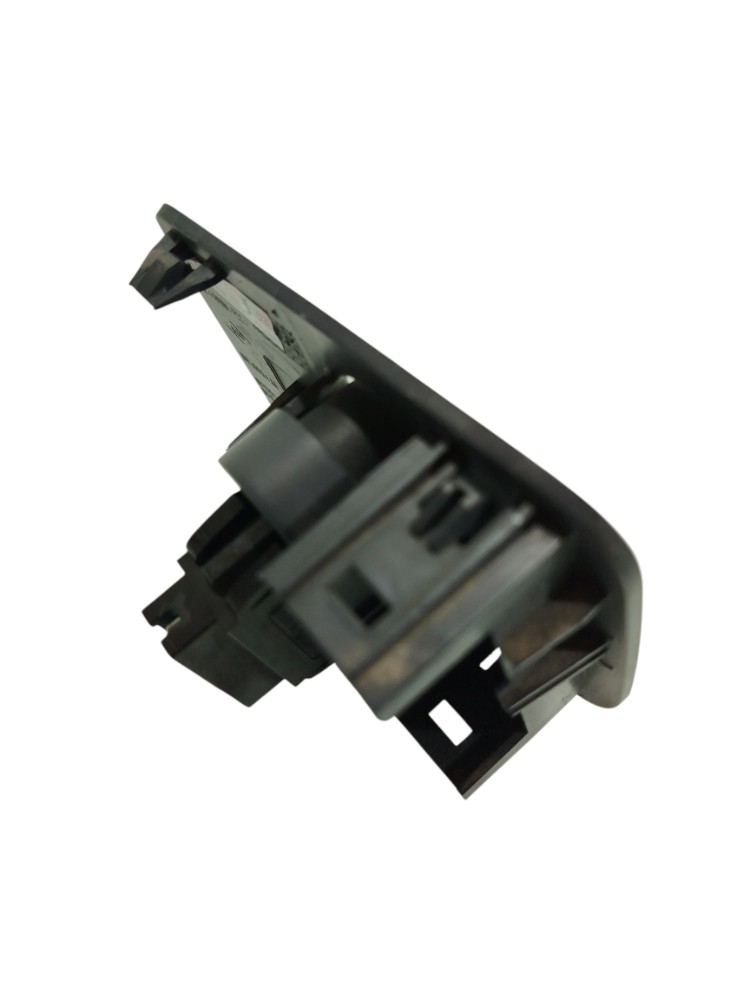 Moldura botão desembaçador Renault Clio 1.0 2005 4