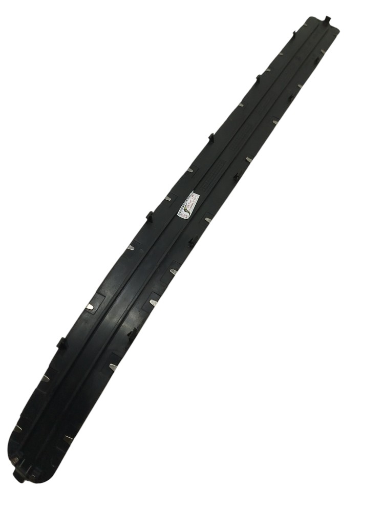 Soleira Porta Dianteira Direita Touareg 2005 7l0853656c Cromado 5