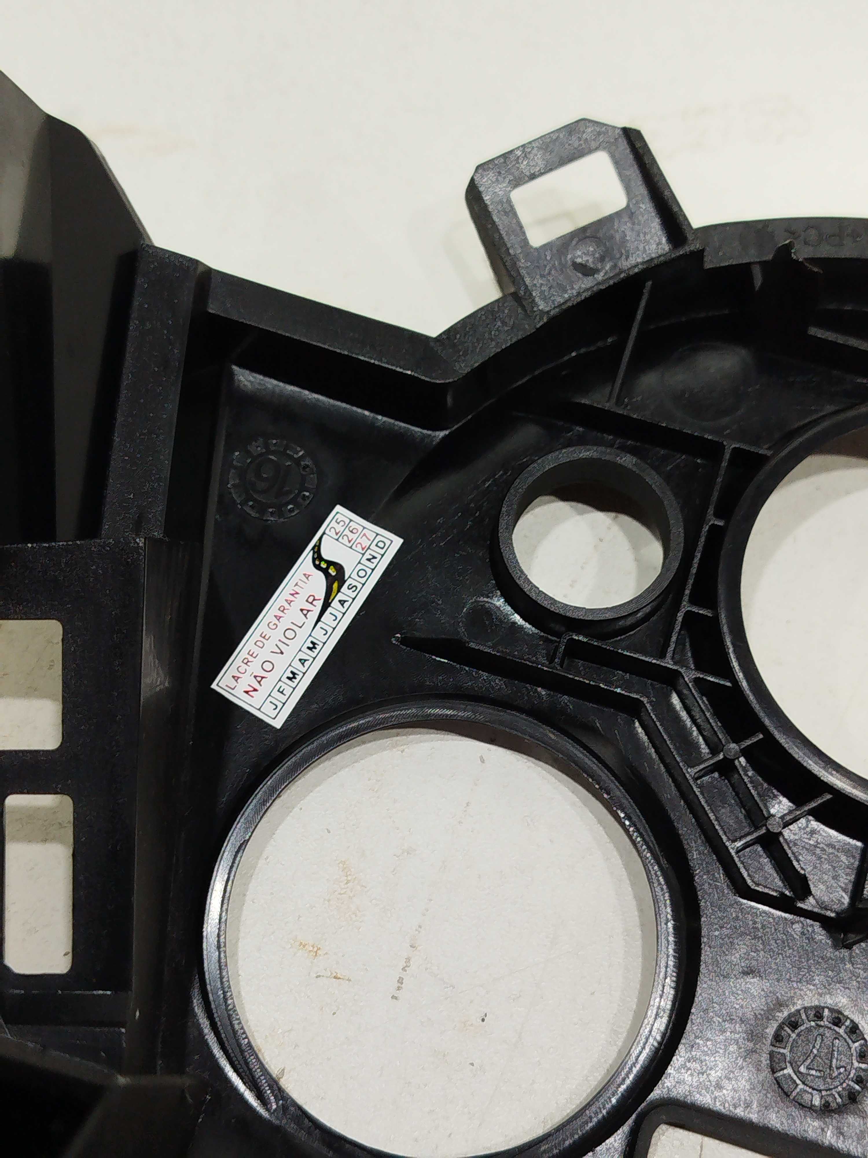 Moldura Painel Central Comando Ar Nissan Versa V Drive 2020 1