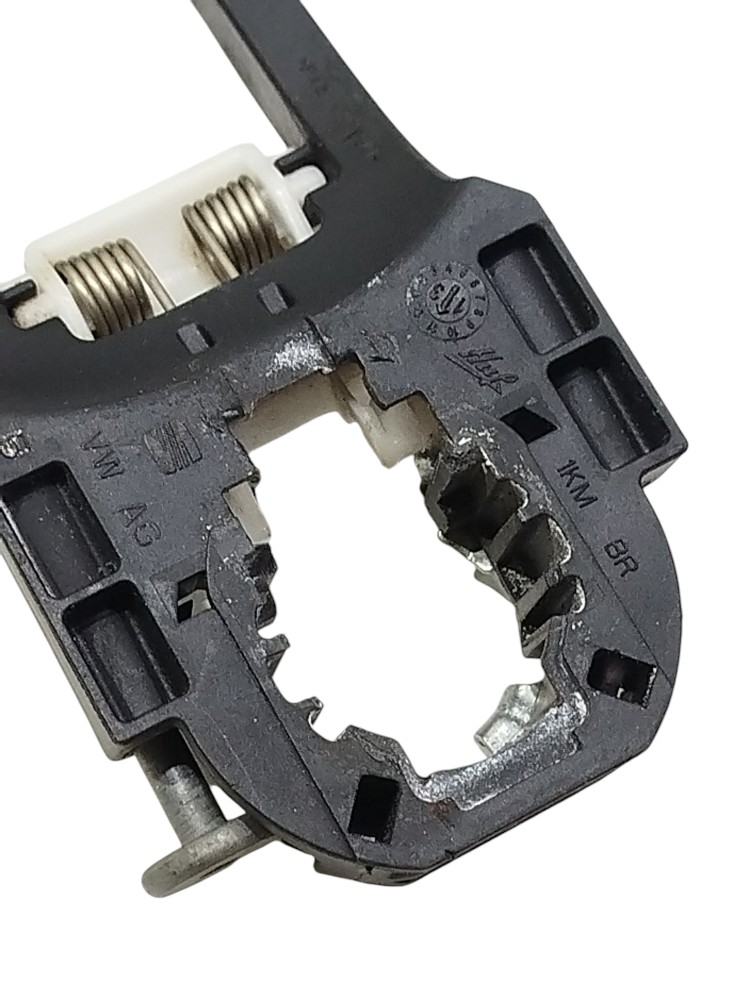 Suporte Maçaneta Externa Diant Esq Motorista Fox 1.0 2014 Preto Dianteira 4