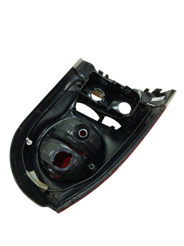 Lanterna Tras Direita Arteb Fume Gol G4 2012 945096r Detalhe 7