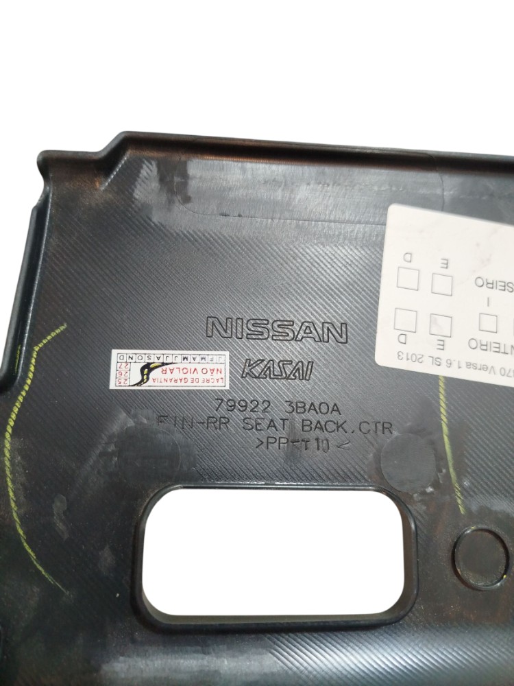 Moldura Interna Porta Malas Nissan Versa 2013 799223ba0a Cinza-escuro 3