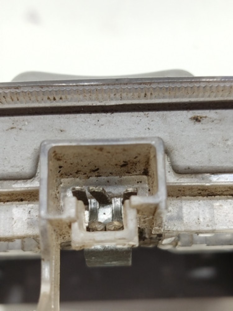 Luz Cortesia Toyota Etios 2018 3