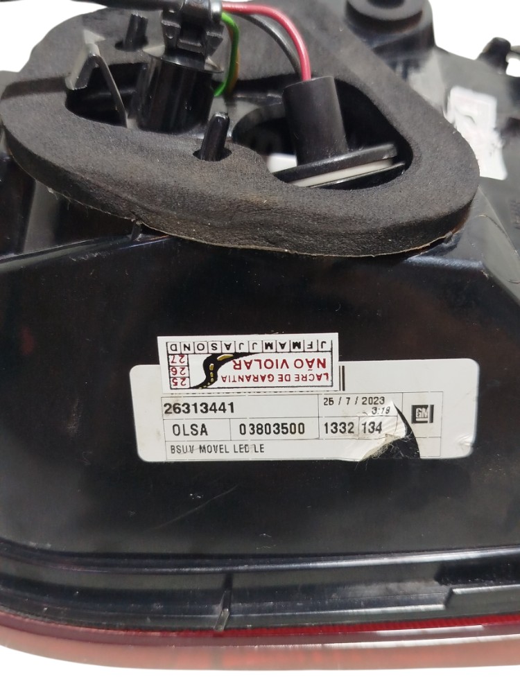 Lanterna Tampa Tras Esq Led Gm Tracker Ltz Turbo 2023 Detalh Esquerdo/motorista Acrílico 4