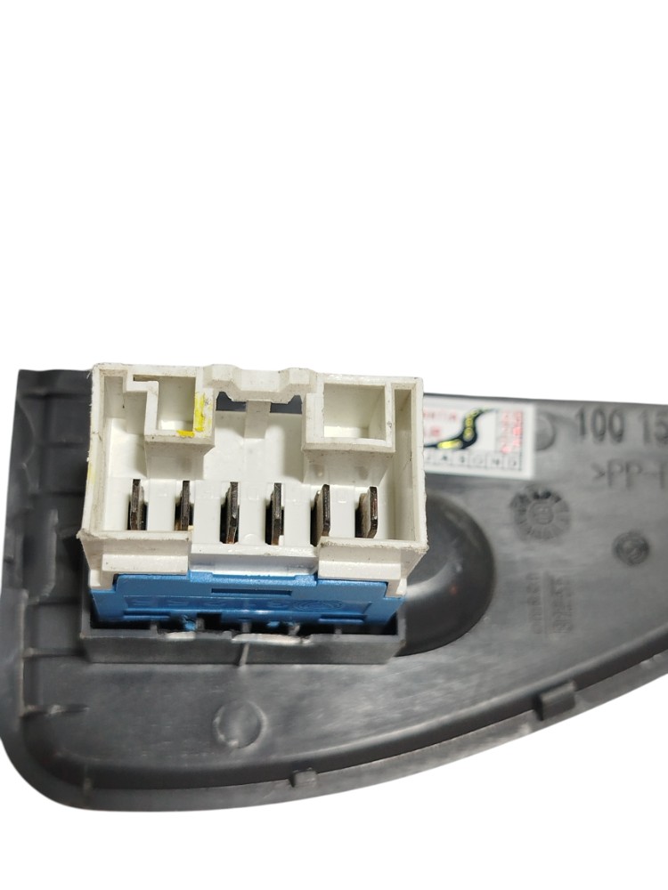 Moldura Botao Dianteiro Direito Fiat Siena 2002 100155975 3