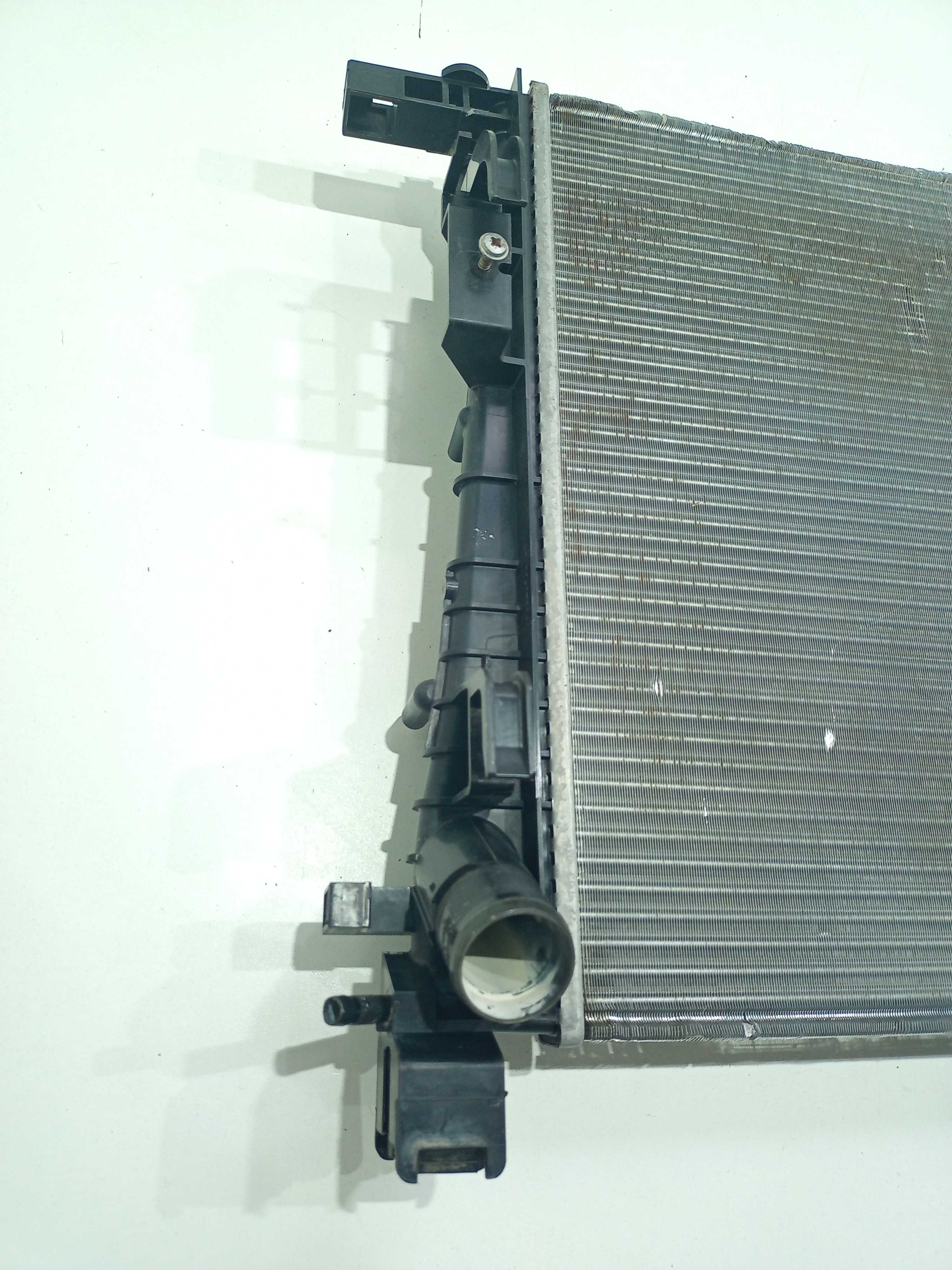 Radiador Água Motor Renault Sandero 1.0 16v 2016 Detalhe 2