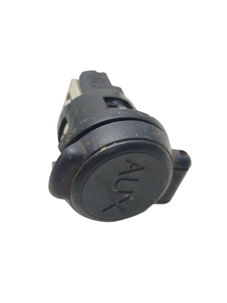 Plug Usb Peugeot 308 408 2012 2013 1