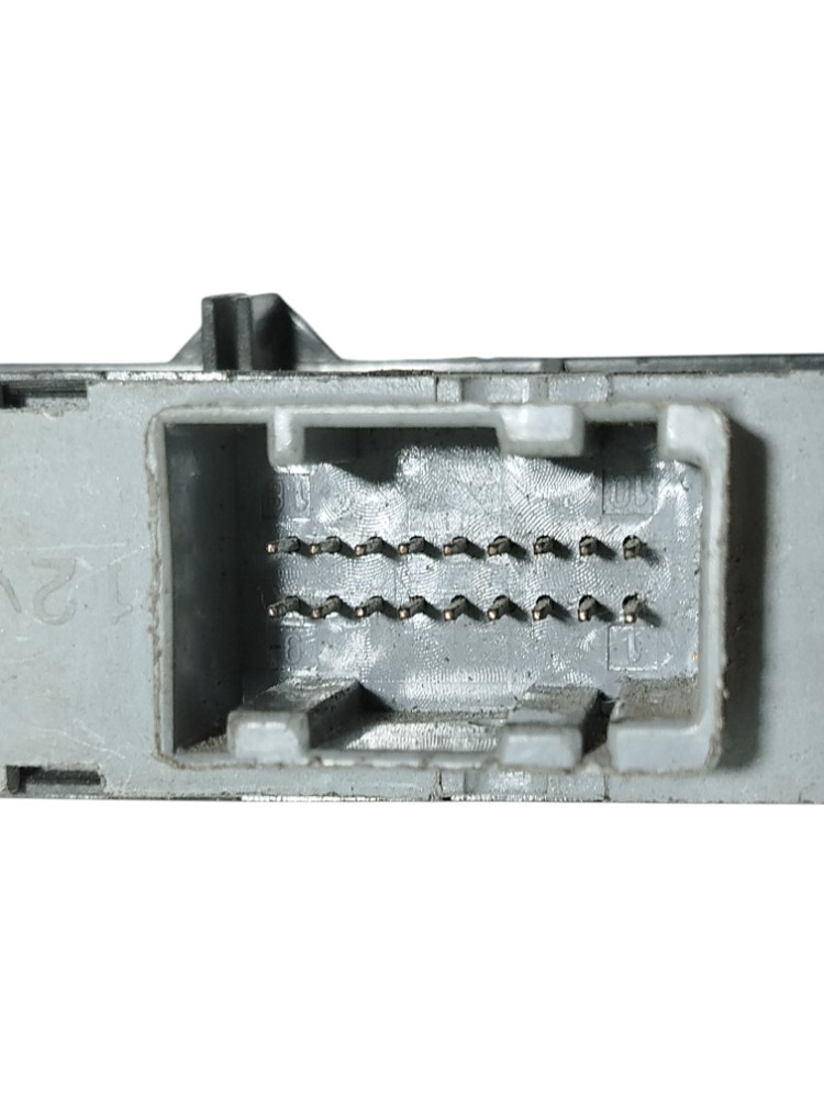 Botão Pisca Alerta Desembaçado Fiat Punto Linea 2009 7354420 4