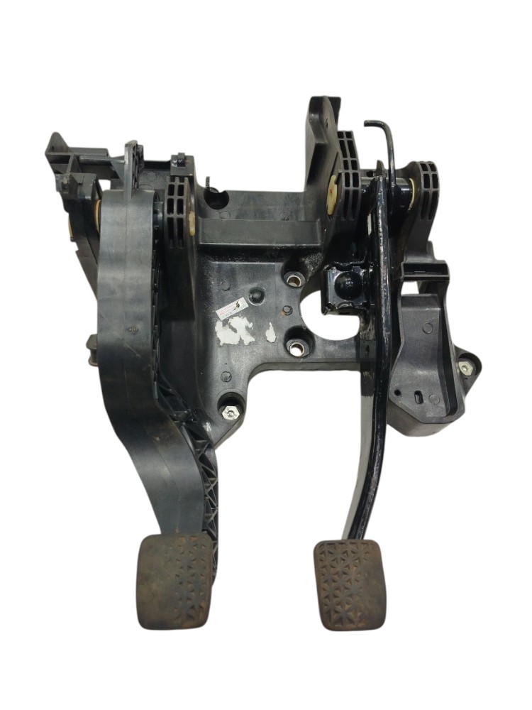 Pedal Pedaleira Suporte Freio Embreagem Gm Spin 1.8 2018 3