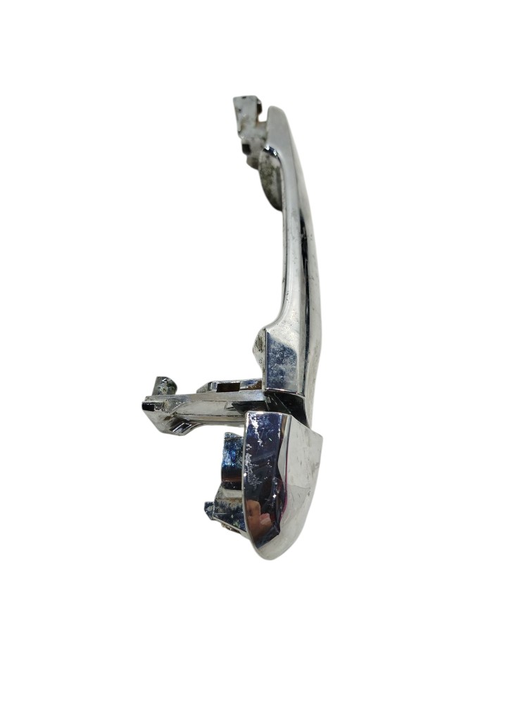 Maçaneta Externa Dianteira Direita Nissan Versa Sv 2012 12