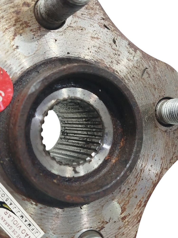 Cubo Roda dianteira Direita Etios Hatch 1.5 2017 2