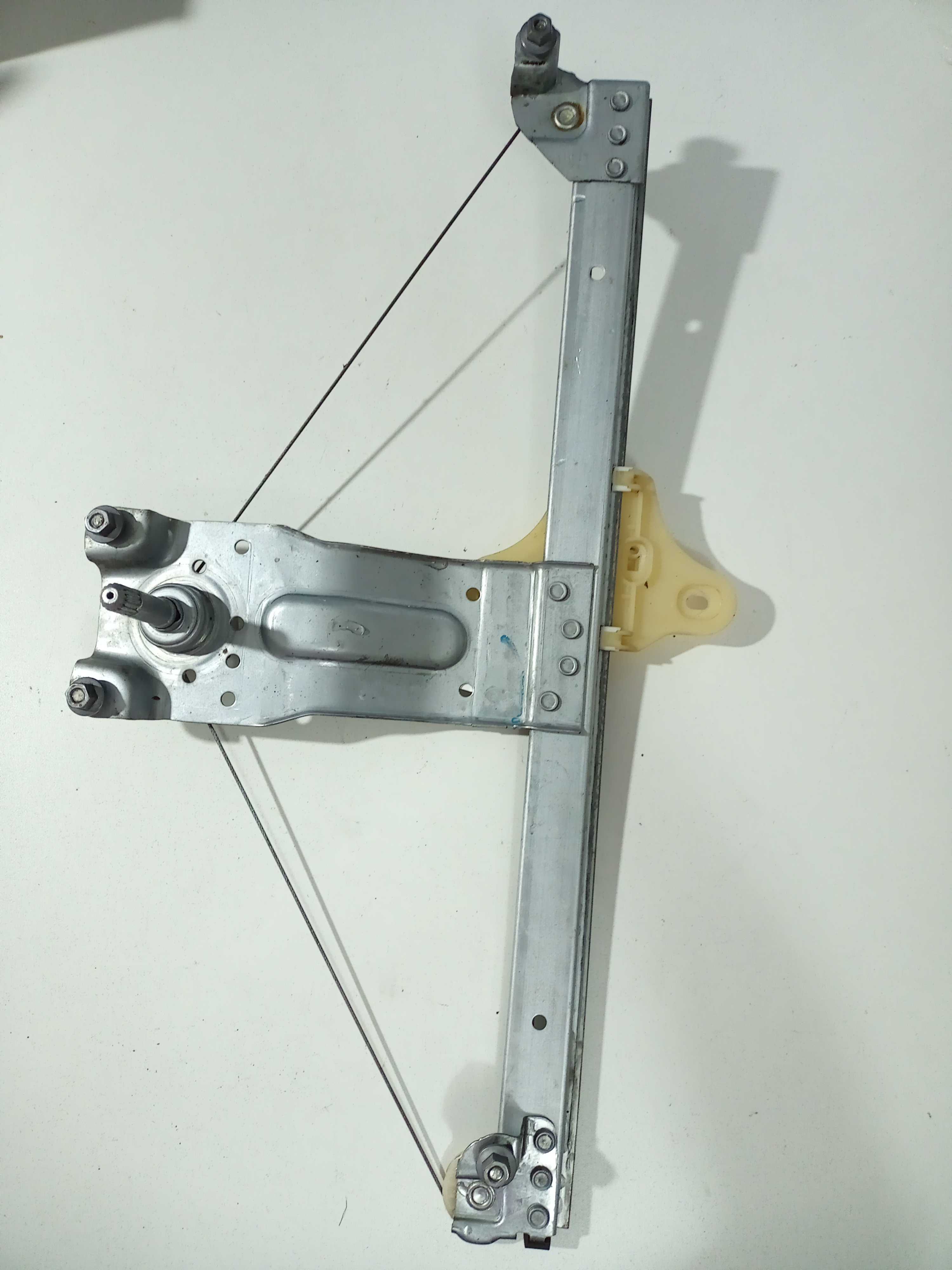 Máquina Vidro Porta Tras Esquerda Sandero 2016 E827217216r 2