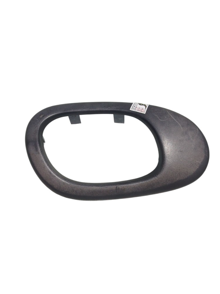 Moldura maçaneta interna Tras Esq Peugeot 206 2005 1