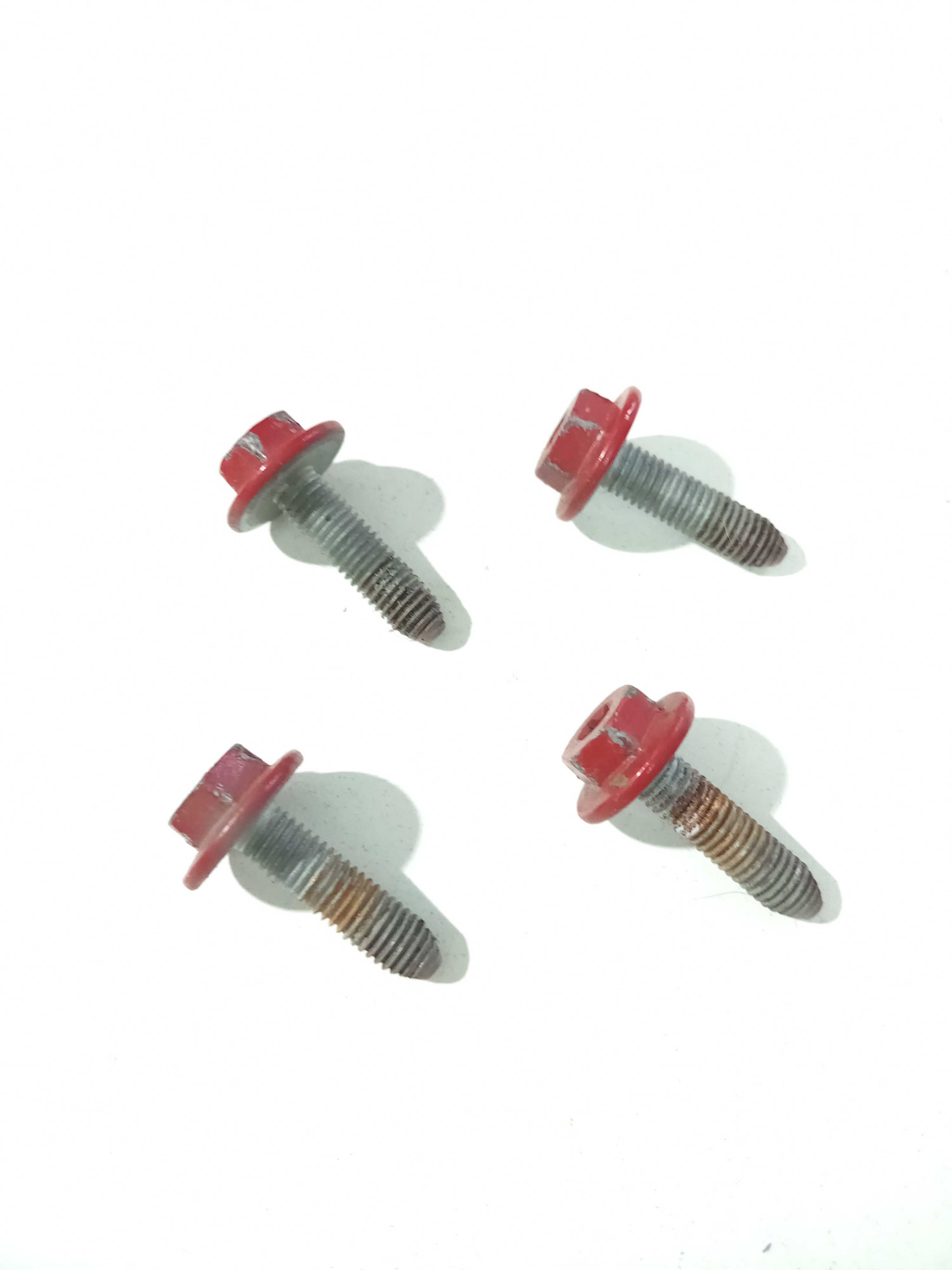 Parafusos Da Porta Sandero 2016 1