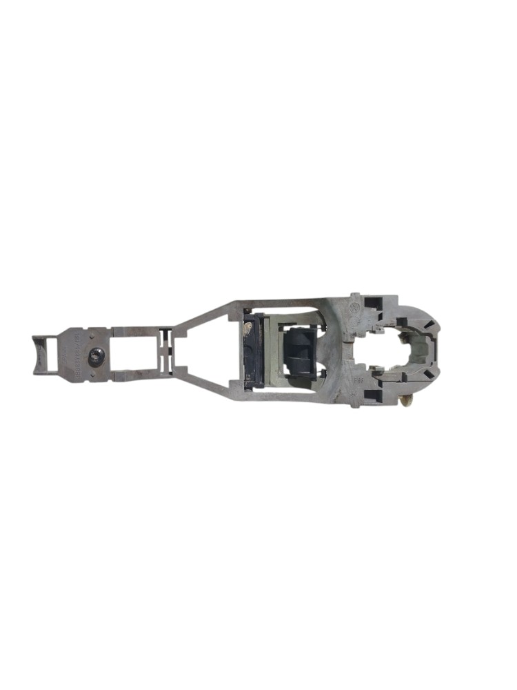 Suporte Maçaneta Externa Traseiro Direito Polo 2009 A 2012