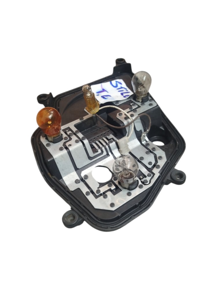 Soquete Lanterna Traseira Esquerda Fiat Stilo 2007 45820751 5