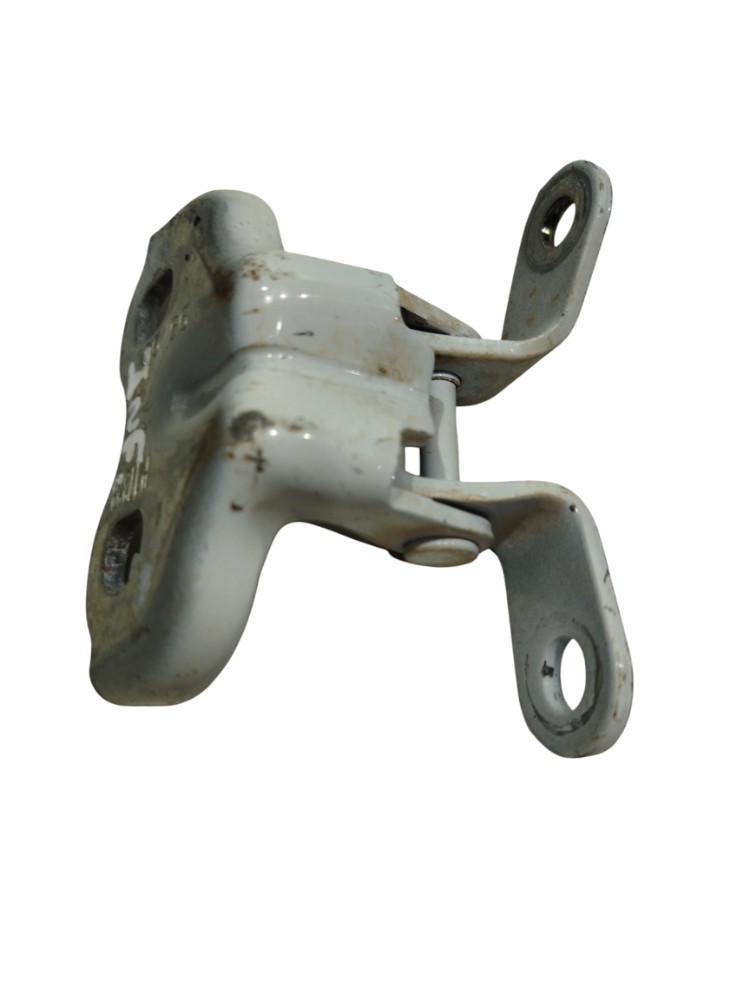 Dobradiça Porta Dianteira Esq Gm Spin 1.8 2018 3