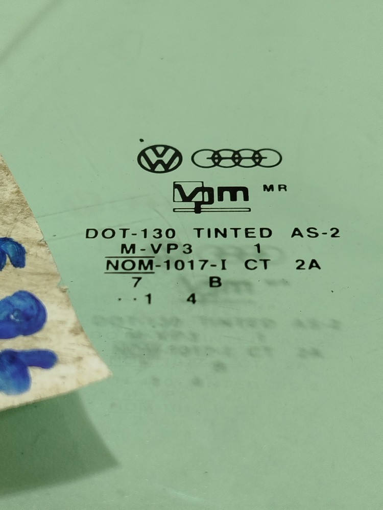 Vidro Fixo Tras Direito Vw Golf 1994 A 1998 4