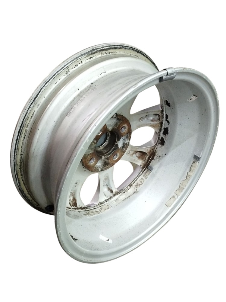 Roda Liga Leve 15 Nissan March 1.0 2017 Detalhe Riscos Prata 7