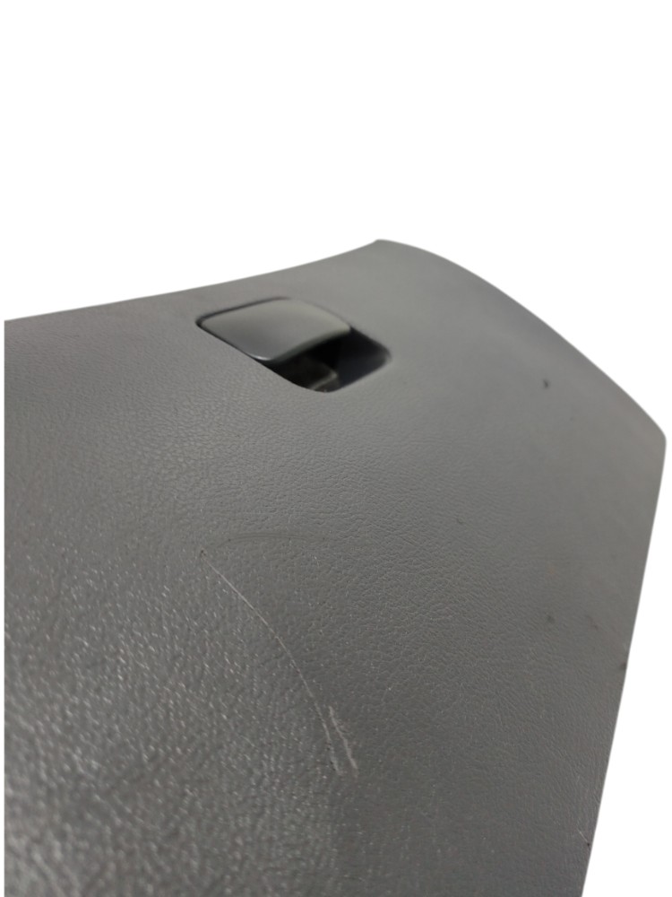 Tampa Porta Luvas Fiat Siena 2002 Detalhe 3