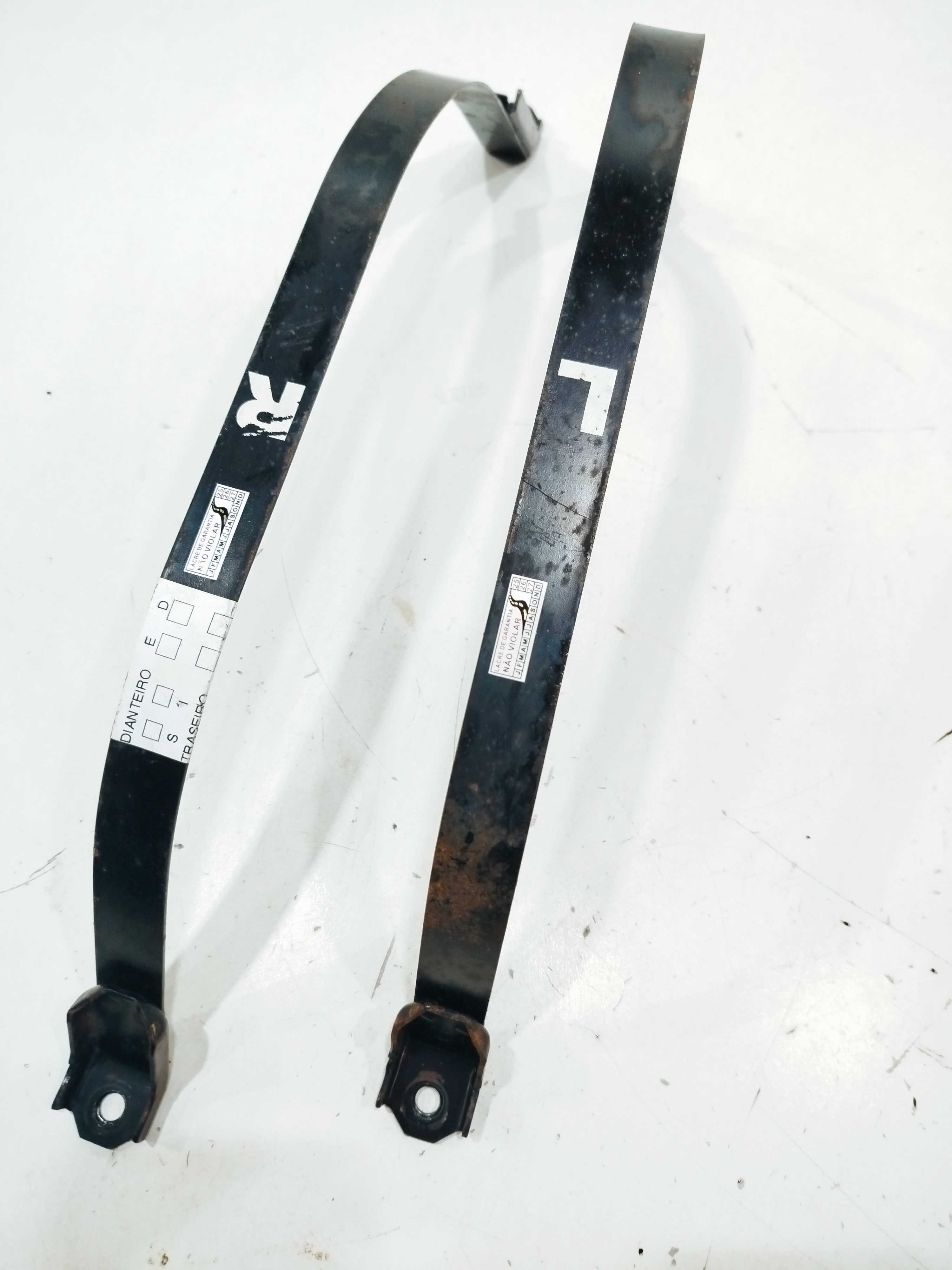 Par Suporte Tanque Nissan Versa V Drive 2020/21 1