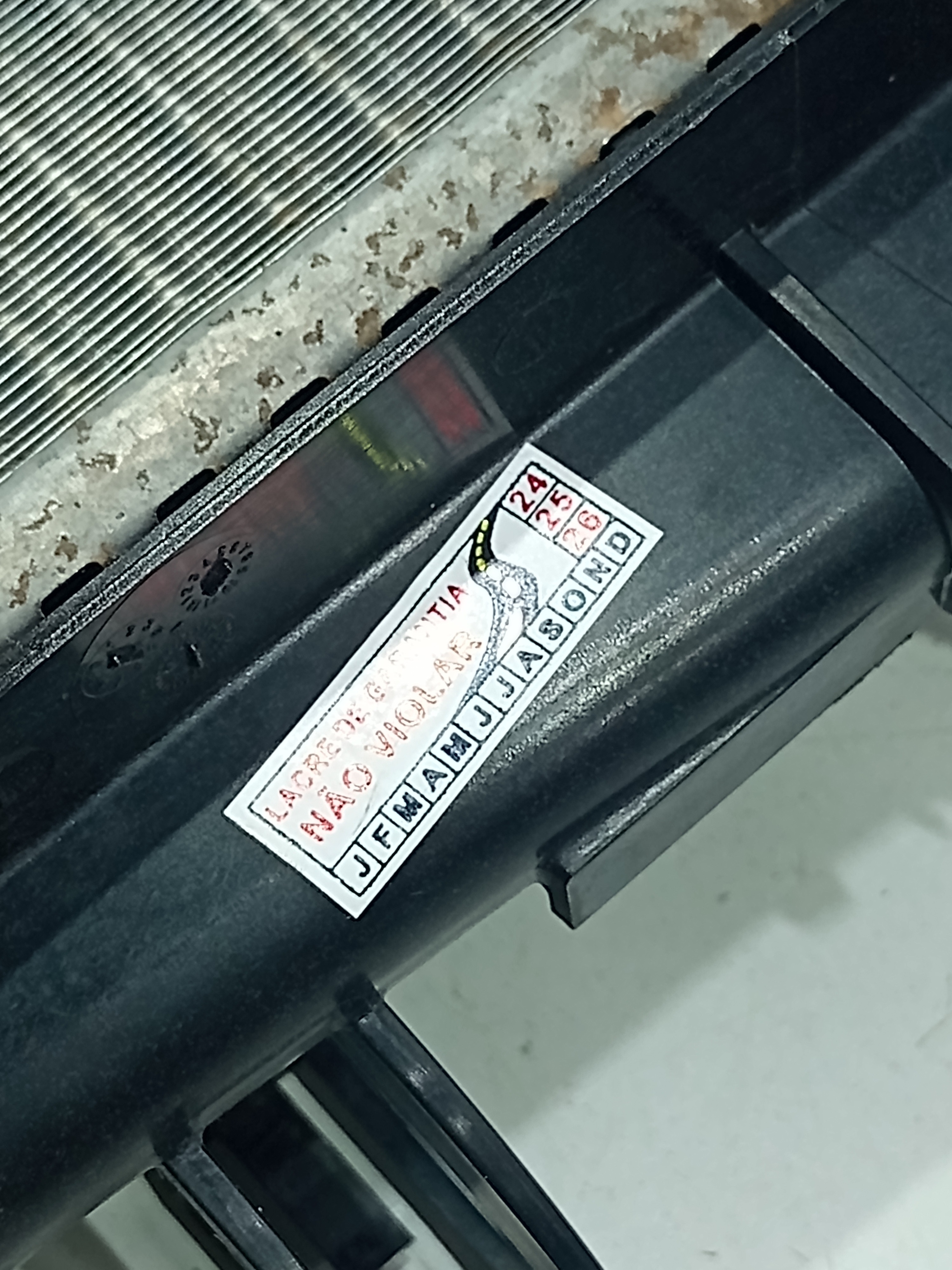 Radiador Água Motor Renault Sandero 1.0 16v 2016 Detalhe 3