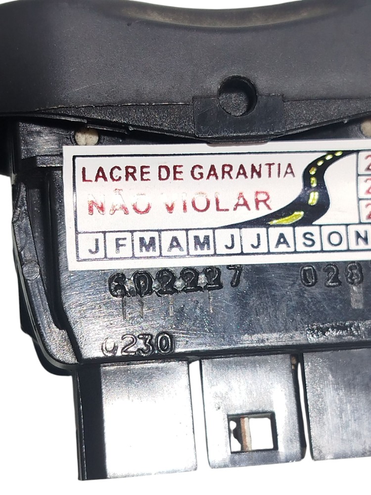 Botao vidro comando Renault logan Sandero 2008  602227 5