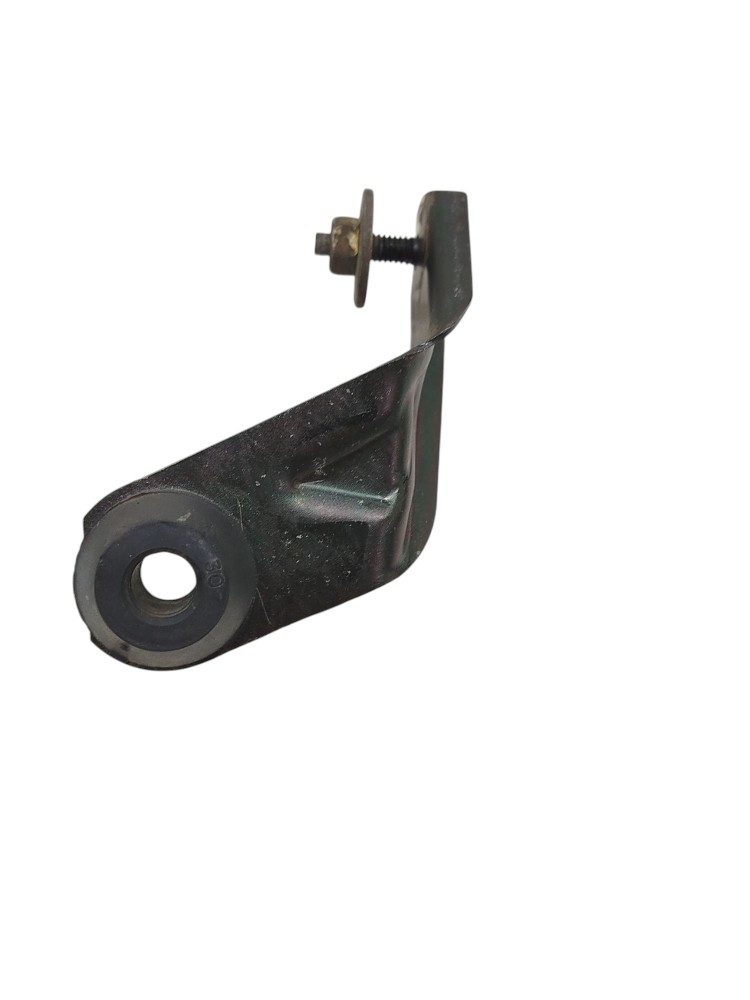 Suporte Esquerdo Radiador Renault Clio 2004 A 2008 2