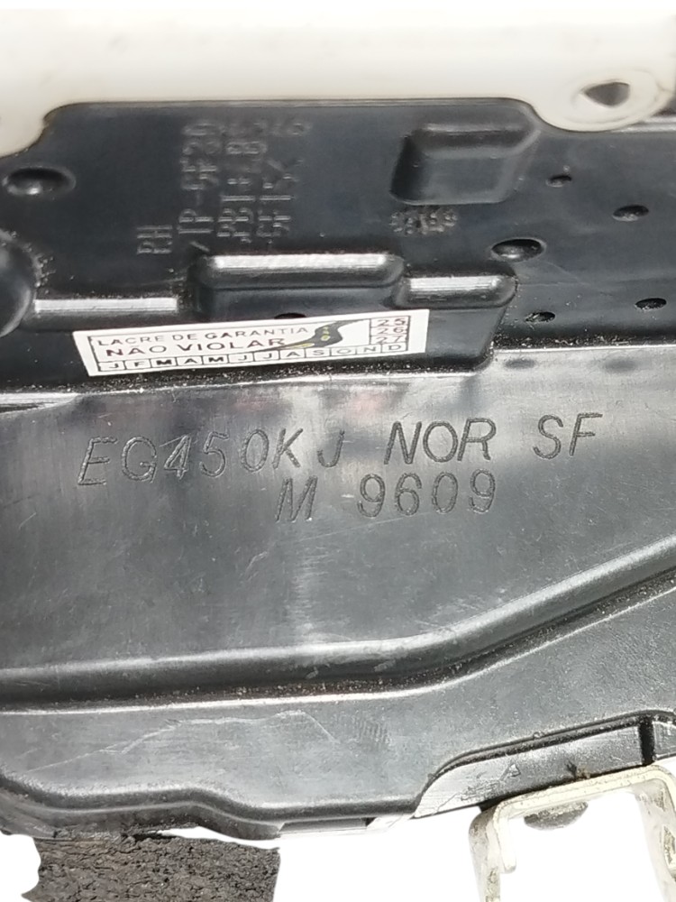 Fechadura porta Tras direita Nissan March Versa 2013 a 2016 4