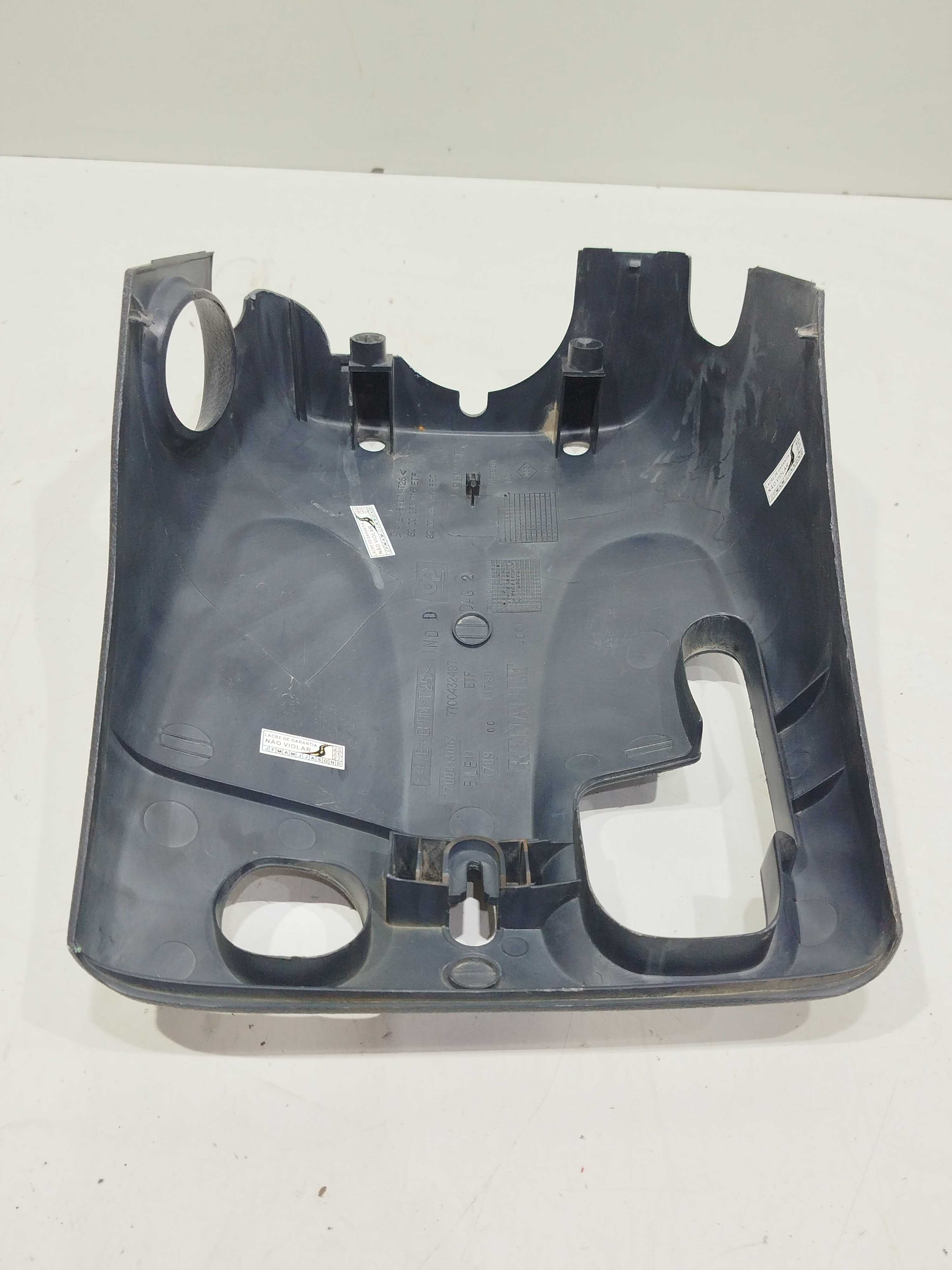 Moldura Inferior Painel Coluna Dir Clio 2004 5
