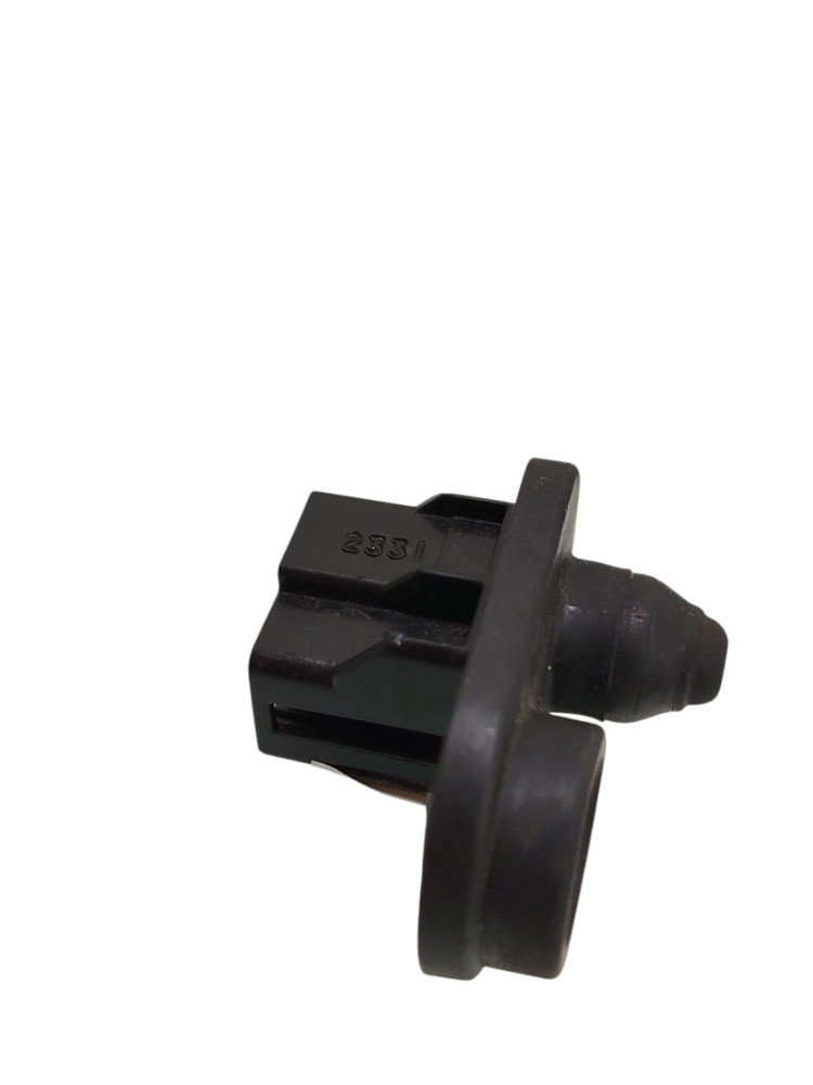 Interruptor Luz Porta Nissan Versa 1.6 Sl 2013 A 2