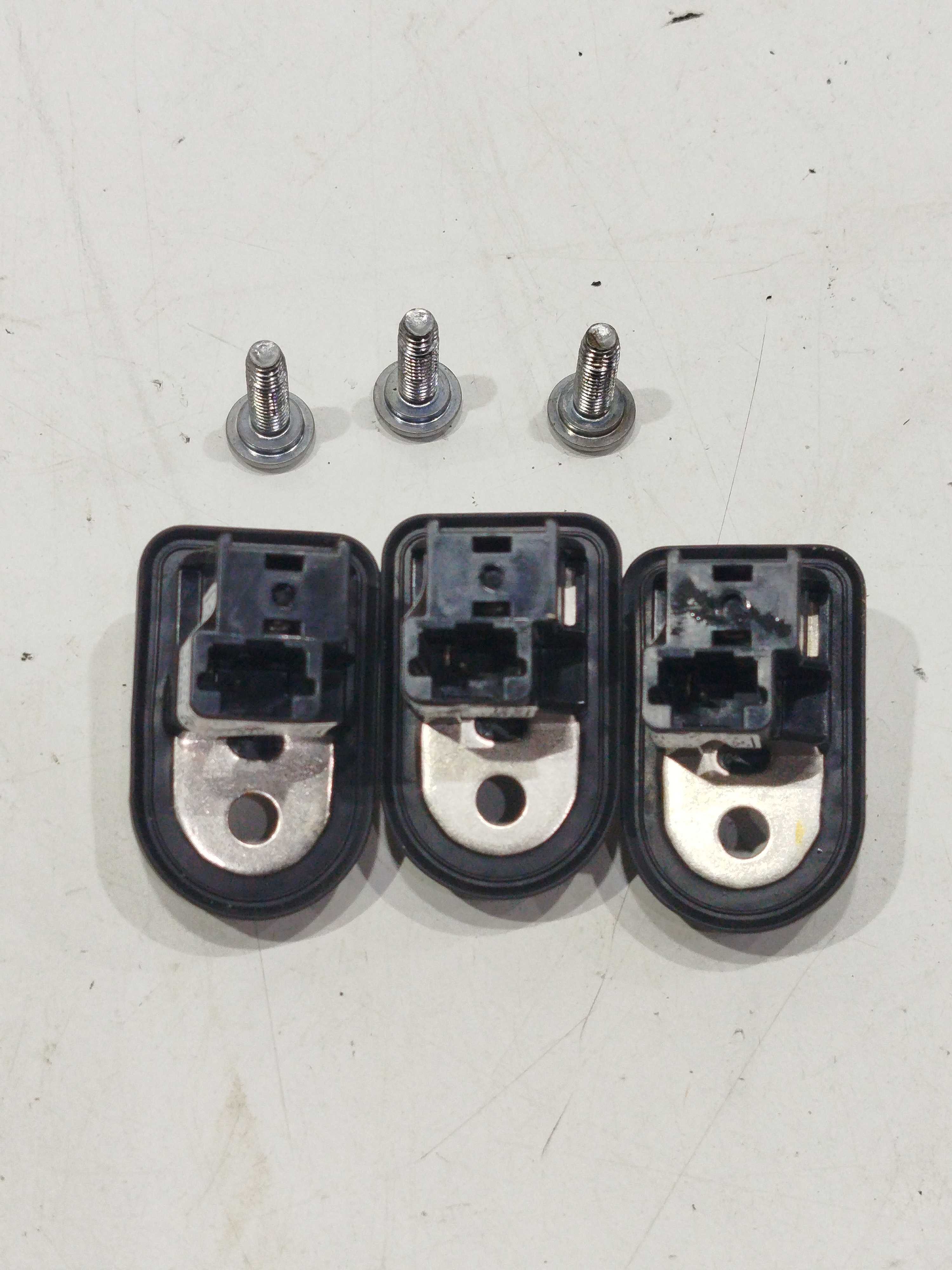 Kit Interruptor Trava Portas Nissan Versa V Drive 2020 3und 3