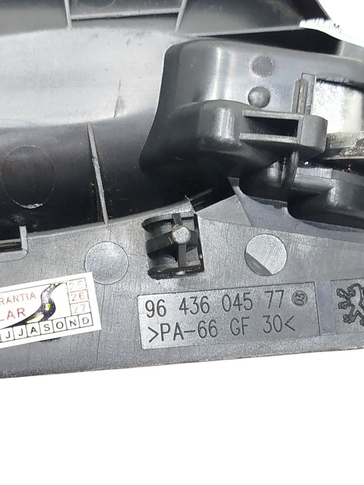 Maçaneta interna Tras esquerda Peugeot 307 2005 a 2010 12