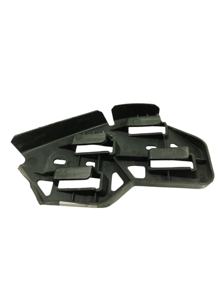 Guia Parachoque Diant Direito Vw Polo 2009 A 2013 7