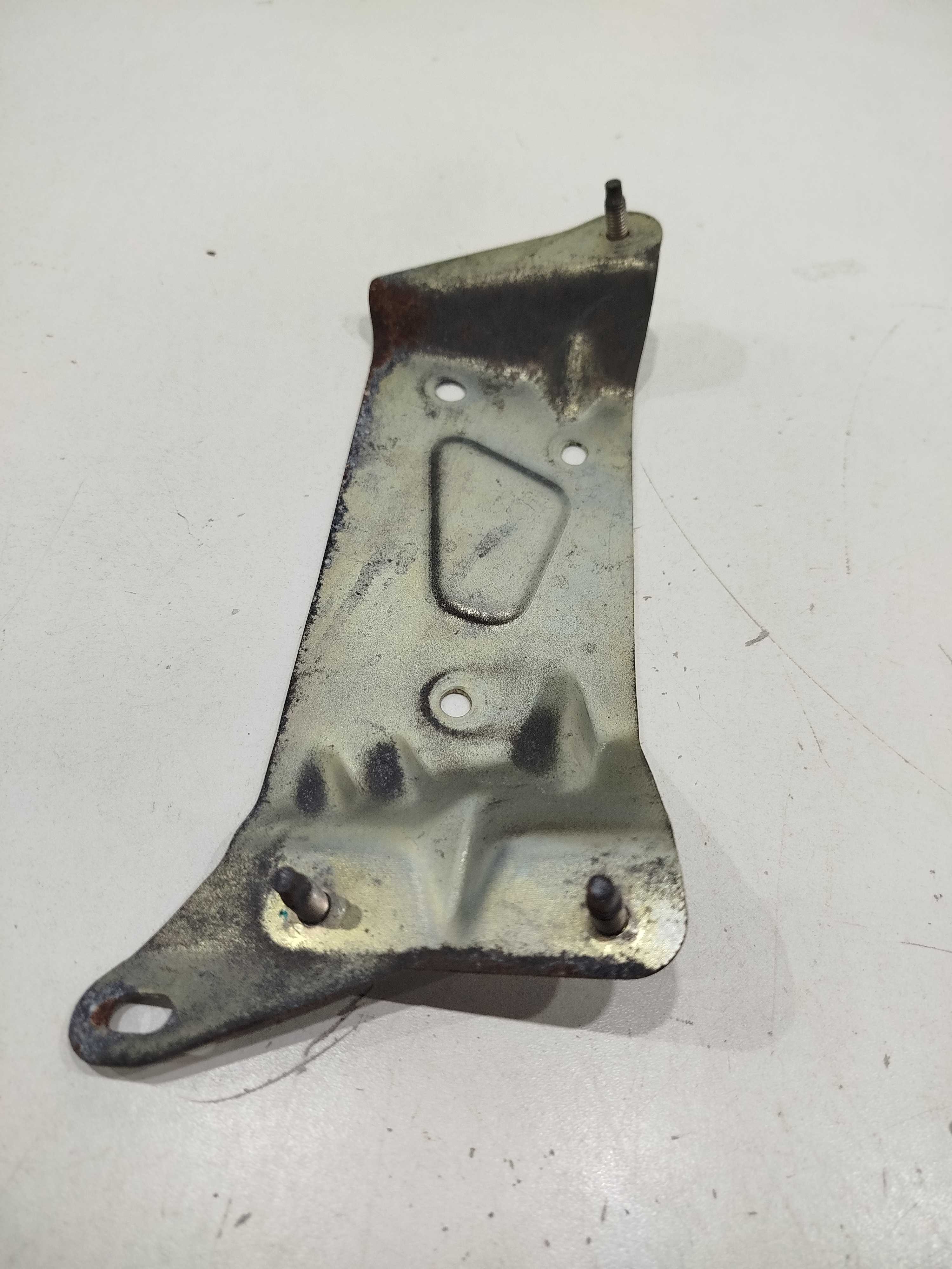 Suporte Módulo Injeção Nissan Versa V Drive 1.6 2020/21 3