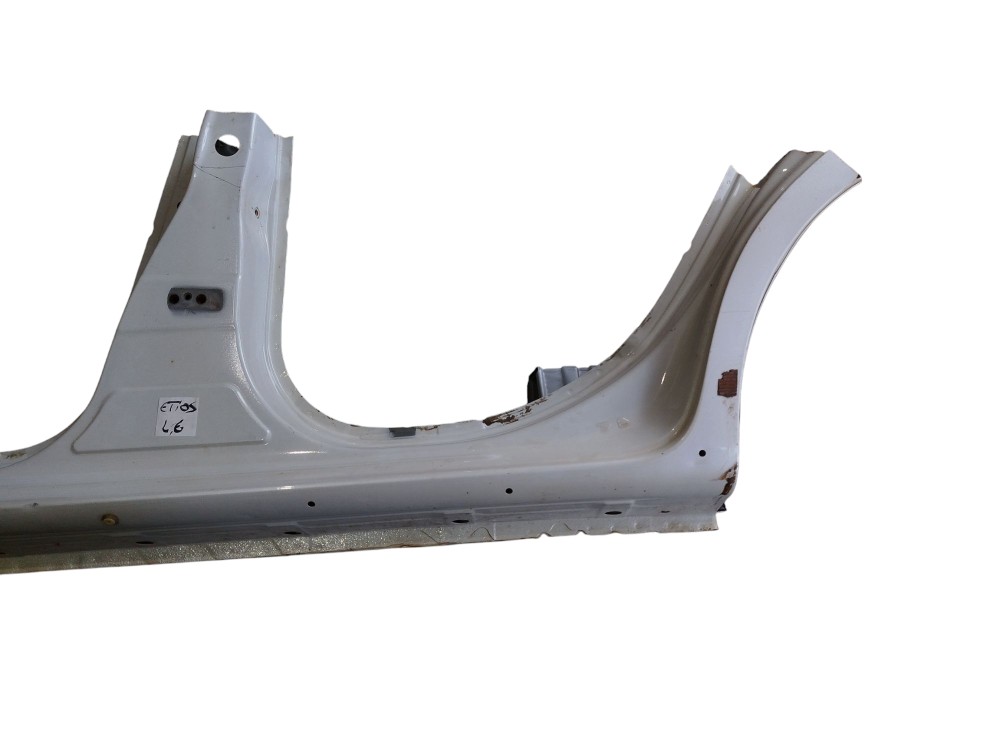 Caixa De Ar Esquerda Coluna T Toyota Etios Hatch  2017 2