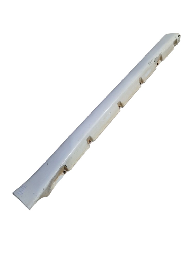 Spoiler Lateral Direito Fiat Siena 2003 735277596
