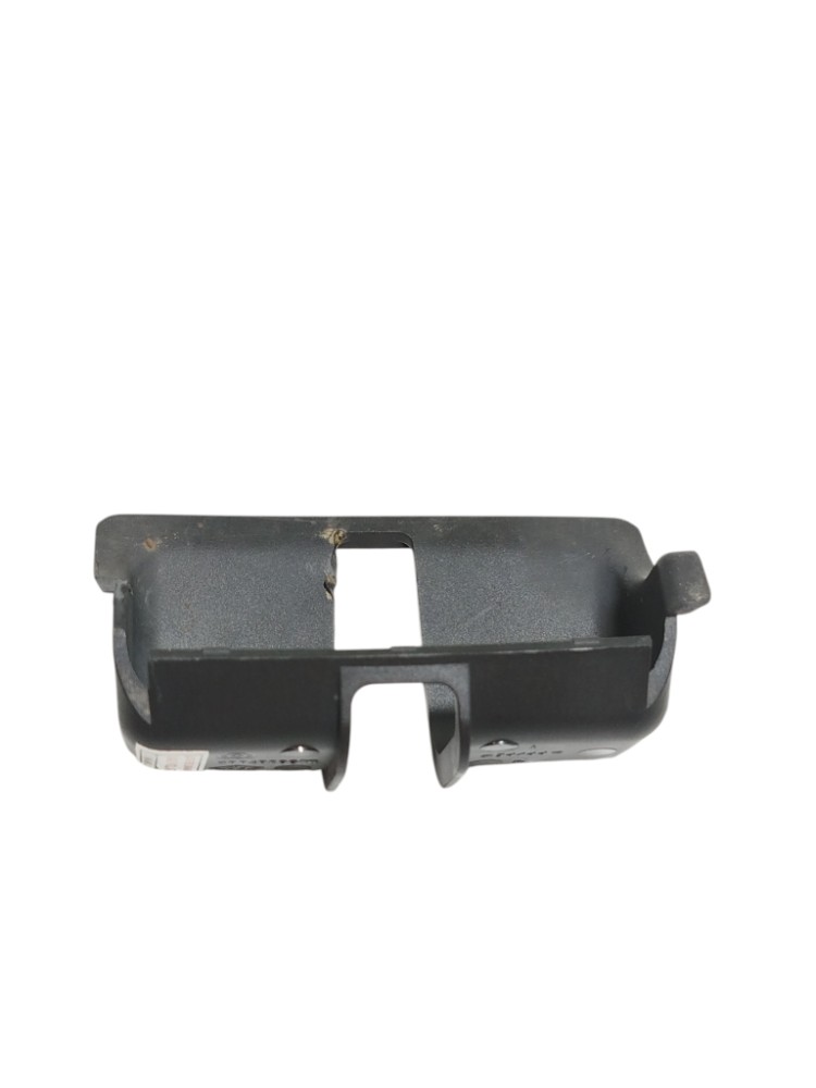 Moldura Fechadura Porta Malas Renault Megane 8200307882 5