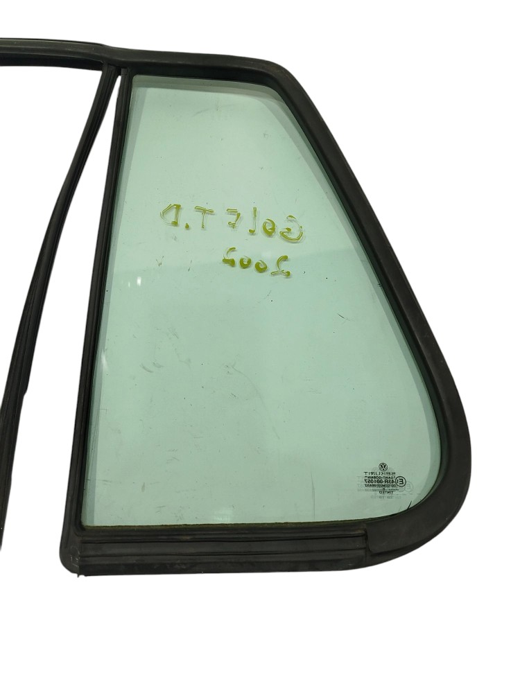Vidro Fixo Traseiro Direito Golf 2002  43r001057 3