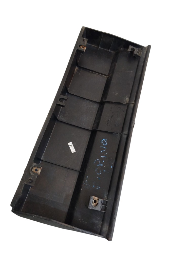 Moldura Para-choque Ld Direito Fiat Fiorino 1996 A 2010 – Preta – Plástico 5