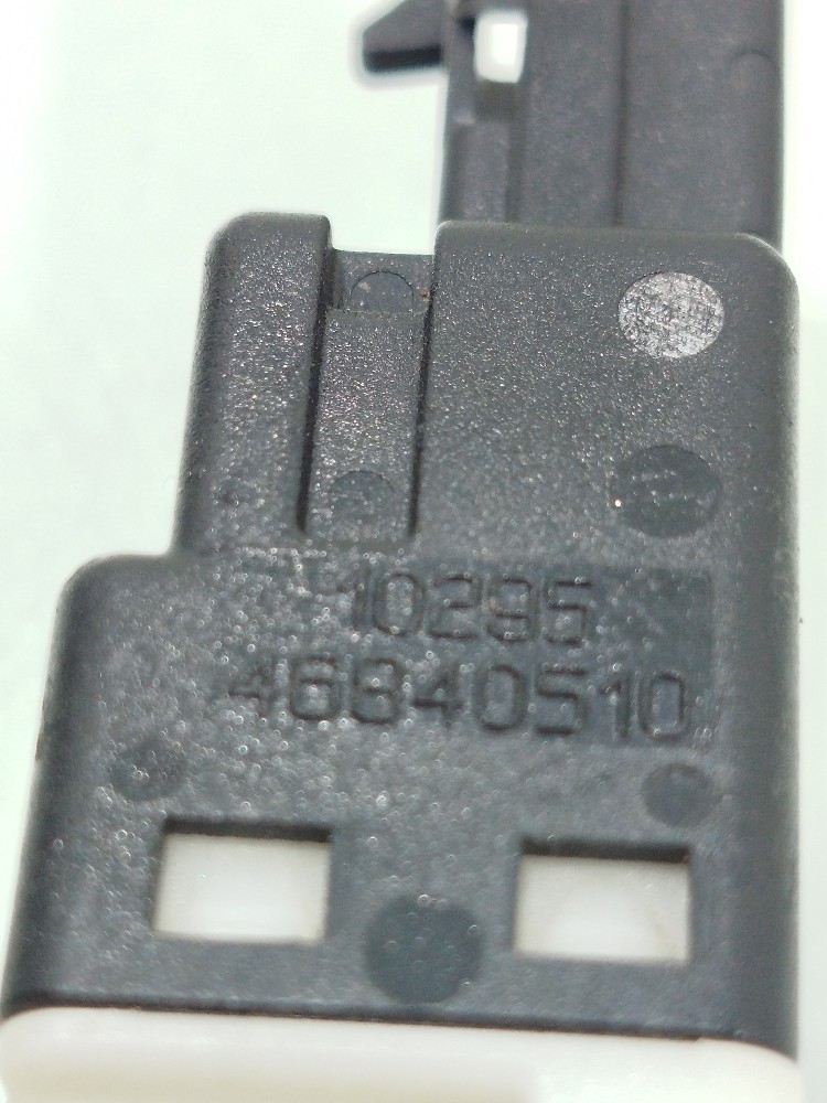 Sensor pedal interruptor freio Fiat Uno 2004 2