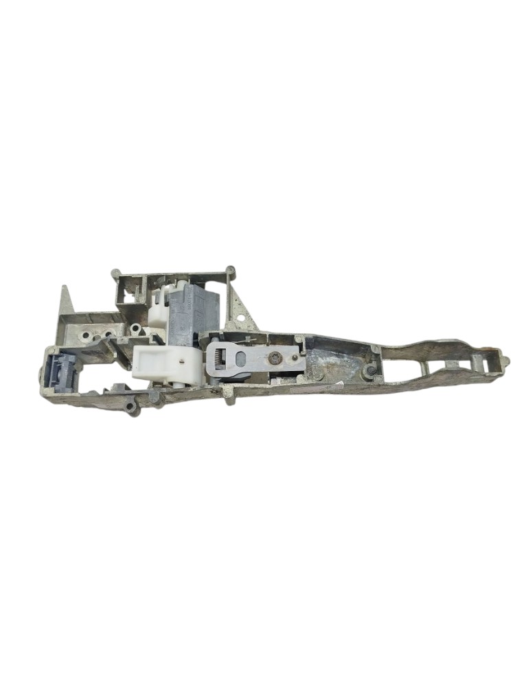 Maçaneta Externa Esquerd Peugeot 208 2011 A 15 9670932080 1