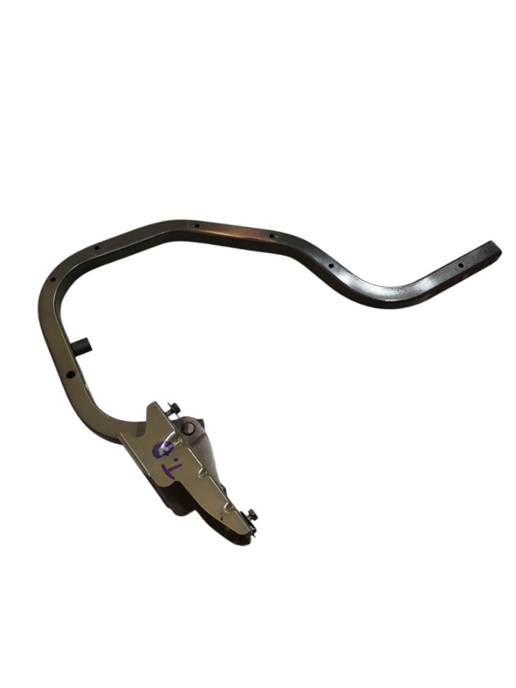 Dobradiça Tras Direita Tampa Porta Malas Nissan Versa 2013 9