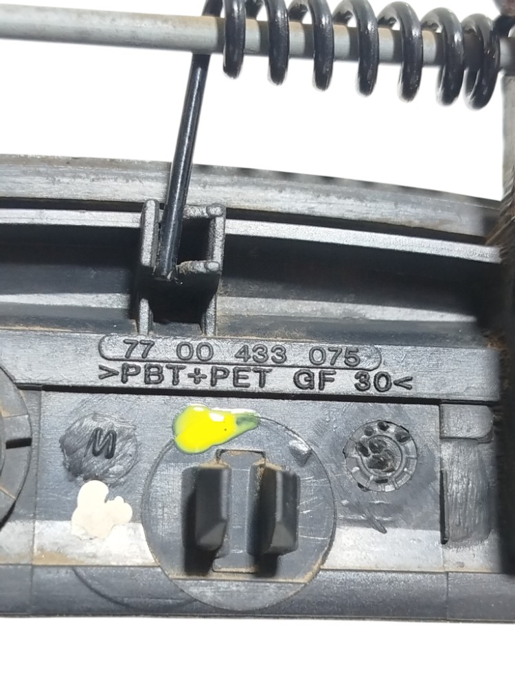 Maçaneta Diant Esquerda Renault Scenic Clio Megane 02 a 09 2