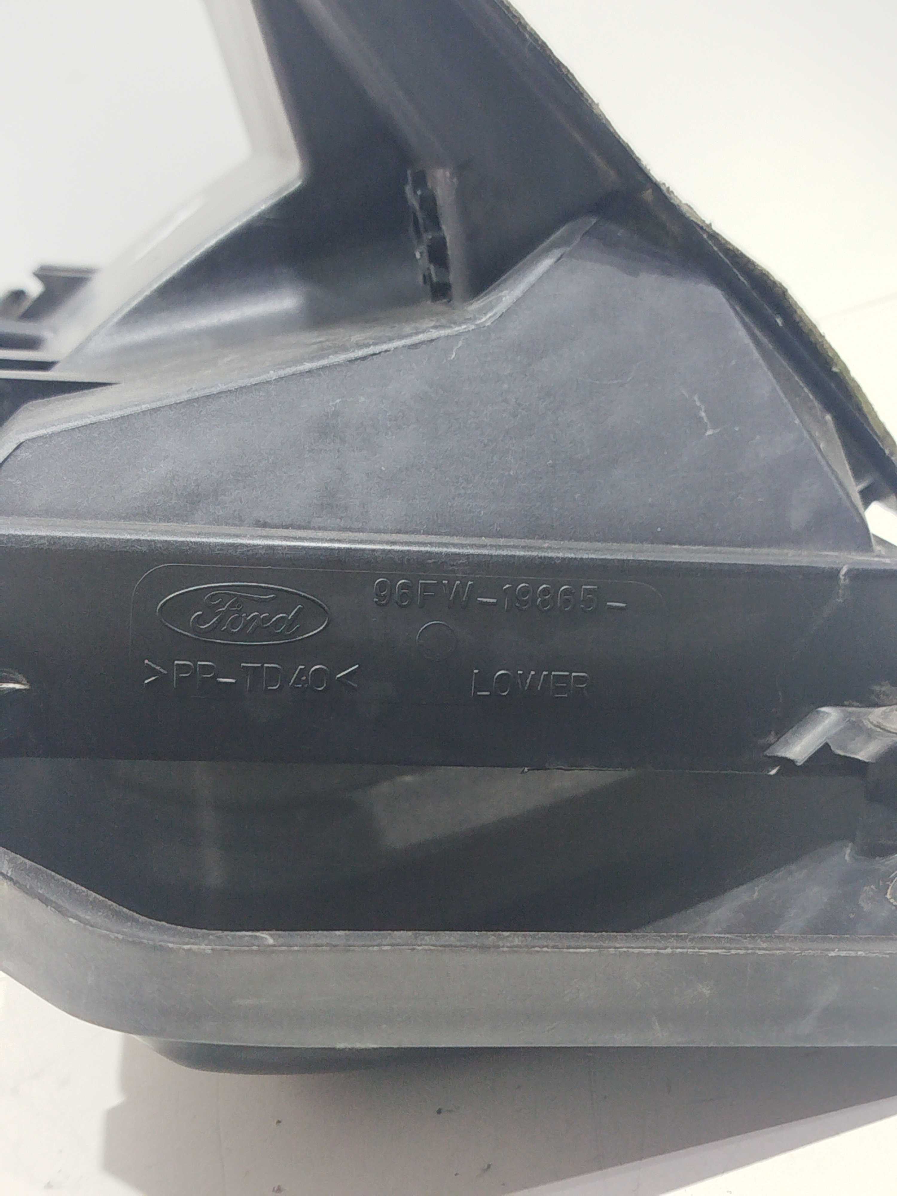 Tampa caixa filtro Ar Ford Fiesta 2000 96FW18B462 3