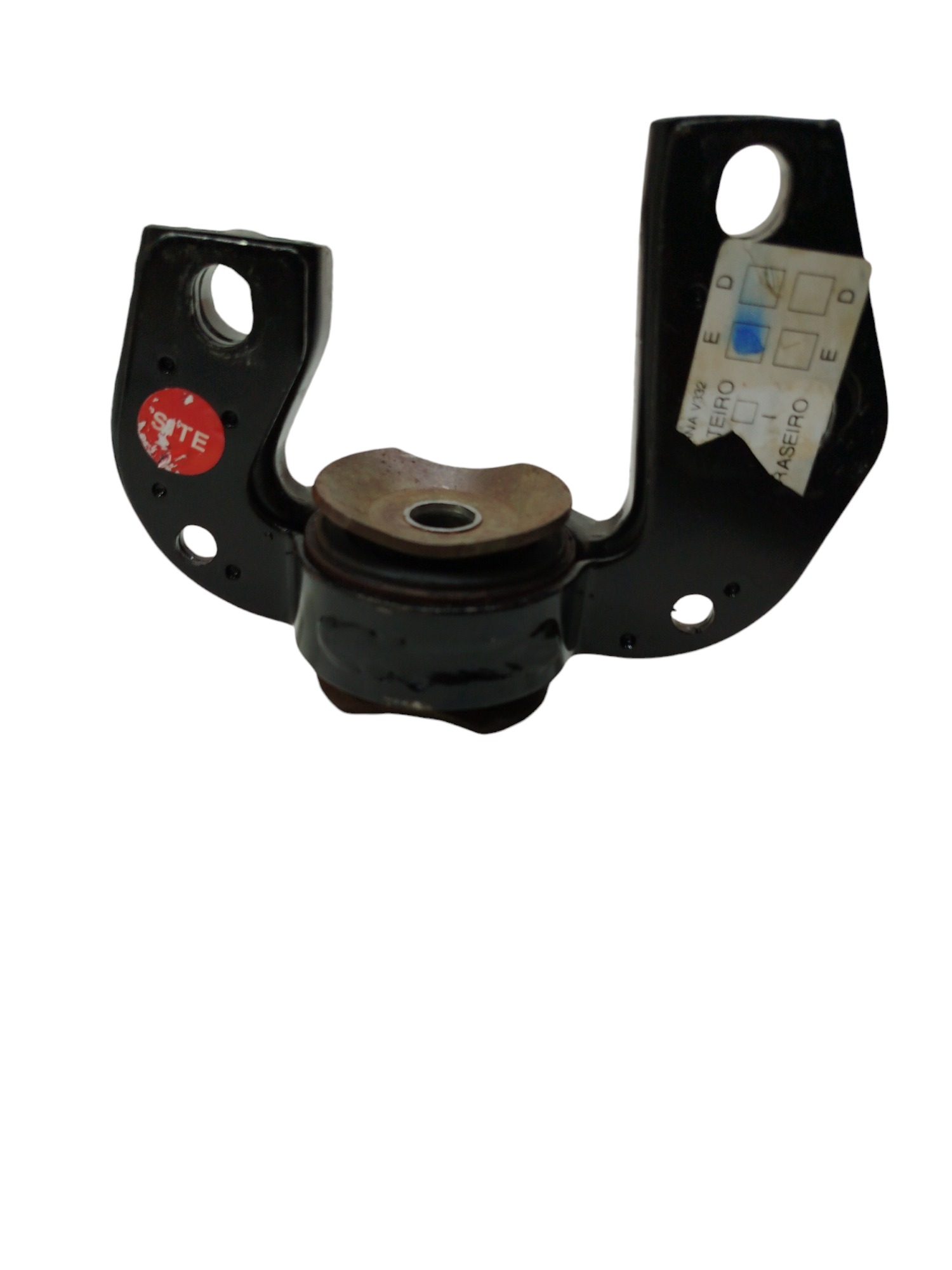 Suporte barra tensora lado esquerdo Diante montana 1.4 2013 3