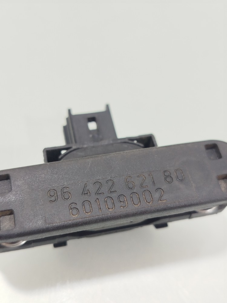 Atuador Trava Tampa Traseira Xsara Picasso 2012 2